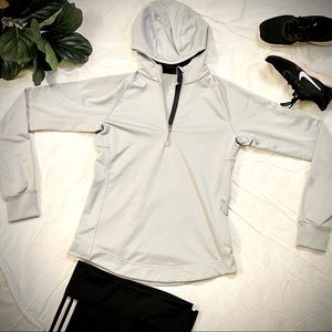 Nike Dri-Fit Medium Hoodie Grey with thumb holes and pocket in back